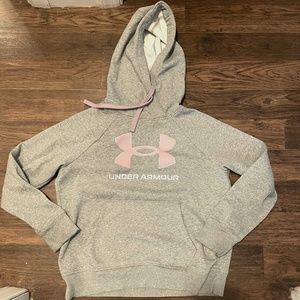 Under Armour Sweatshirt